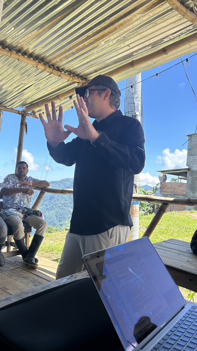 CARLOS CESAR SILVA (@ccsilva86) on Twitter photo Ayer me reuní con campesinos en San Javier, corregimiento de Ciénaga, Magdalena. Llevamos la oferta institucional de <a href="/ADR_Colombia/">Agencia de Desarrollo Rural 🇨🇴</a> a la Sierra Nevada, escuchamos a los líderes del paro de hace unas semanas y dialogamos sobre el cultivo y la transformación de café, cacao y mango. Ayer me reuní con campesinos en San Javier, corregimiento de Ciénaga, Magdalena. Llevamos la oferta institucional de <a href="/ADR_Colombia/">Agencia de Desarrollo Rural 🇨🇴</a> a la Sierra Nevada, escuchamos a los líderes del paro de hace unas semanas y dialogamos sobre el cultivo y la transformación de café, cacao y mango.