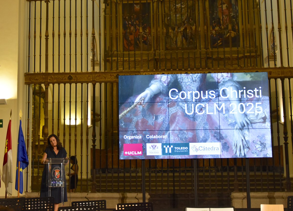 VProyeccionUCLM's tweet image. Este año el acto cultural del #CorpusChristiUCLM estuvo centrado en moda, arte y música. Gracias a #LorenzoCaprile y a la Orquesta sinfónica y al coro del Campus de Toledo por brindarnos una tarde mágica 🎶