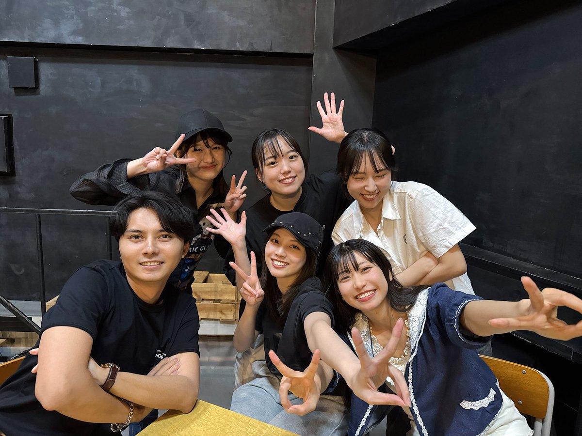 月の終わりと始まりはシアター♯16🌙
「恋じゃなくても」💝

無事開幕いたしましたー！！👏
ご来場いただいた皆様！
誠にありがとうございます！

今日から残り7公演
全力で駆け抜けますので、
最後まで応援よろしくお願いいたします！

6/28 12:00回
6/28 16:00回

残り数席となっております！
