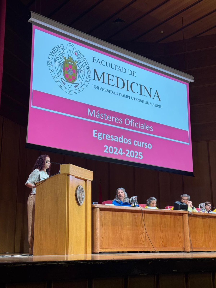 ClubPompe's tweet image. Con gran alegría y orgullo, extendemos nuestras más sinceras felicitaciones a la Psicóloga Claudia Joya Bedoya por la culminación de su Máster en Salud, Integridad y Discapacidad, obtenido en Madrid, España.