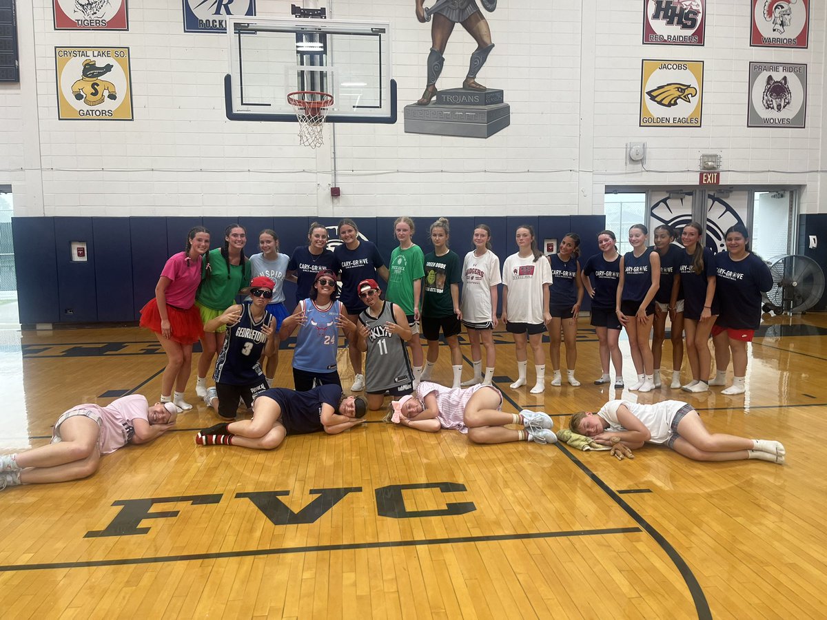 Celebrated our last day of summer camp with some team building and a 3v3 tournament. Of course, can’t do it without some themes! Extremely proud of all of the hard work and dedication these girls have put in these last couple of weeks!