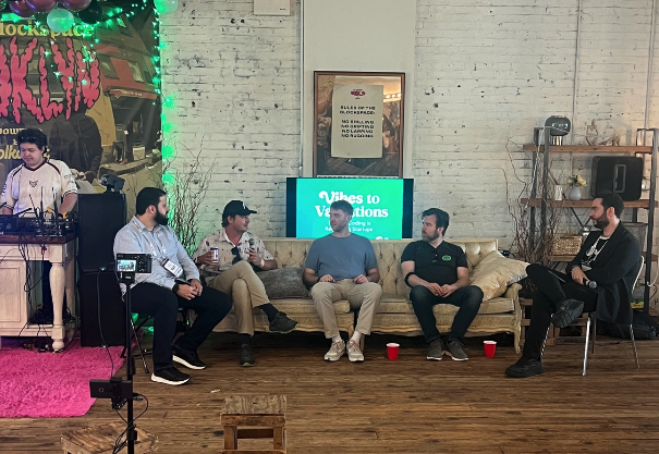 NYC represent! 🗽 Our CTO, Garrett Minks, is 🔥 on a panel hosted by Flow right now! DevDapp making moves and sharing our vision.

Check out what we're building: devdapp.com #DevDapp #Web3 #Flow #NYC #Blockchain