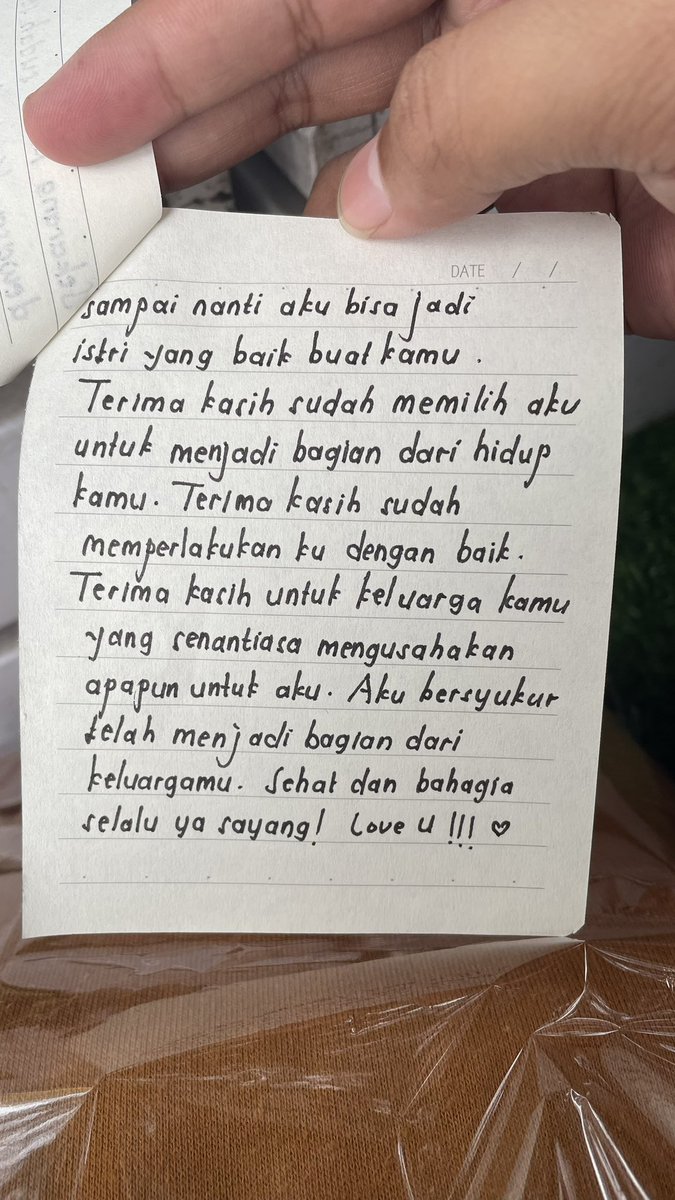 sleepybil_'s tweet photo. Kali pertama mas dirayakan kembali dengan penuh kasih sayang selain keluarga mas, Terimakasih sayangku Nia, selanjutnya memantapkan diri untuk melangkah kedepan bersama ❤️ https://t.co/8N6z63vci0