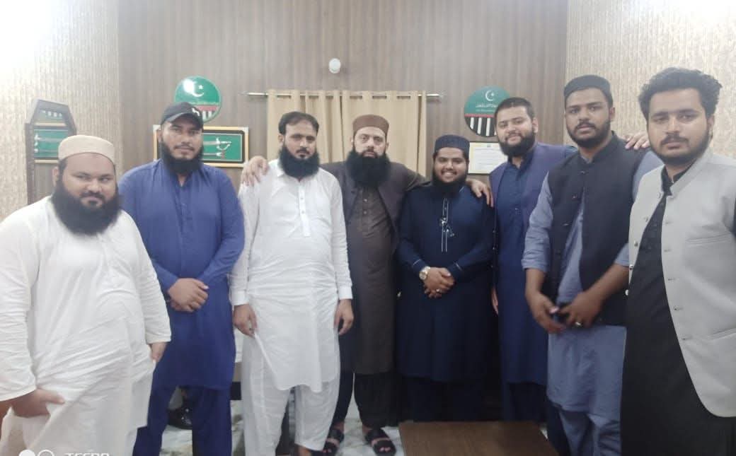 TehreekeTalbaAP's tweet photo. تحریک طلباء اہل حدیث کی کور کمیٹی  کے ممبران کی اجلاس کے بعد سالار جمعیت علامہ ہشام الہی ظہیر صاحب کے ساتھ گروپ فوٹو❤️
#TehreekETalbaAhleHadithPakistan https://t.co/kr4SQnIU8I