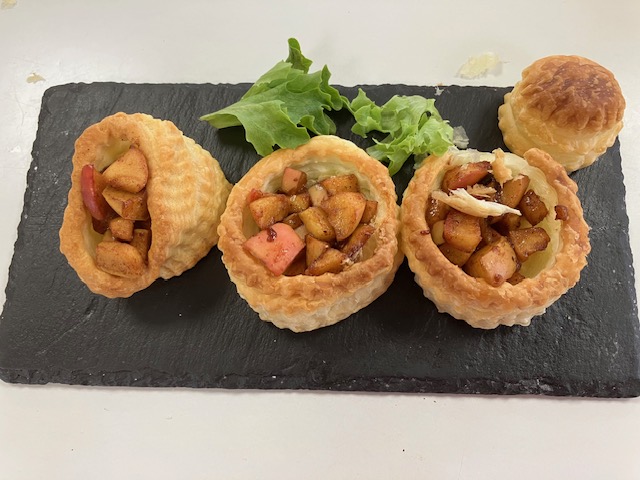 🎉🍽️ Our talented Year 10 students showcased their culinary skills by crafting some fabulous vol-au-vents yesterday! These delicacies were not only a feast for the eyes but also a treat for the taste buds. Well done to all the young chefs! 👩‍🍳👨‍🍳 #CulinaryCreations #Year10Chefs