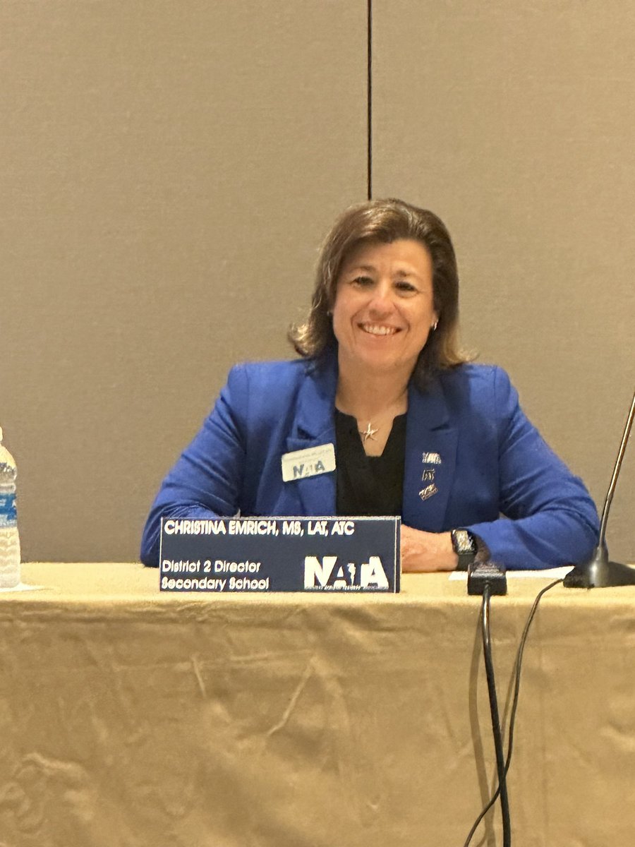 Christina Emrich tweet media