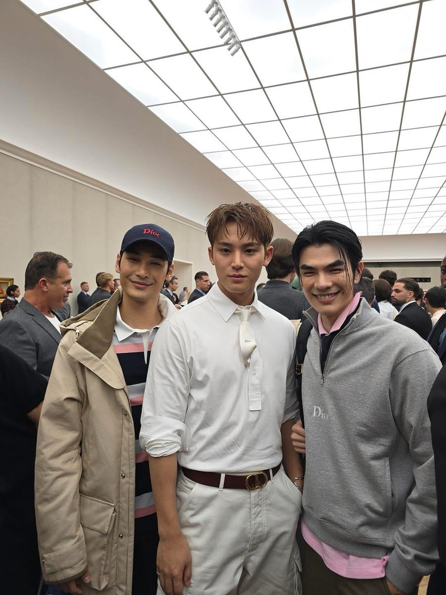 mingyu with mile and apo nattawin!

MINGYU REIGNS DIOR HOMME PFW
#MINGYUxDiorSummer26 #DiorSummer26 
@dior <a href="/pledis_17/">세븐틴(SEVENTEEN)</a>