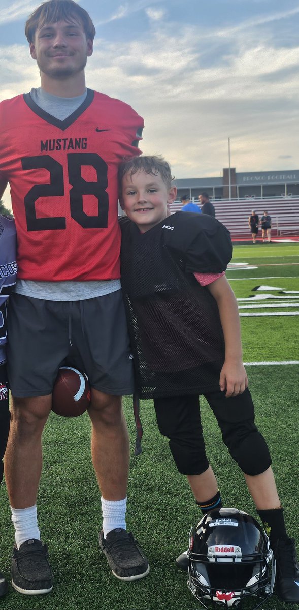 BachusKaden's tweet image. Had a great time this week helping out at our youth camp!
#community
#BroncoNation
#nextgeneration