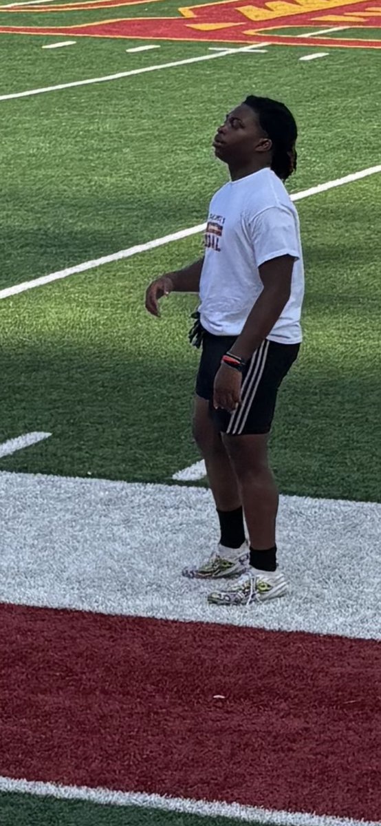 Brandon71050555's tweet photo. All Eyes on Monroe! I was locked in at  ULM prospect camp ready to compete, ready to shine. Recruiters, come see the work!💪🏾🏈🏈🫡 @bryantvincent44 @ULM_FB @Rockstar_Reed @DerekCronenwett  @HCHS_ATHLETICS1 @LL7NV @KevinMoses38 https://t.co/5do9CbCYG5