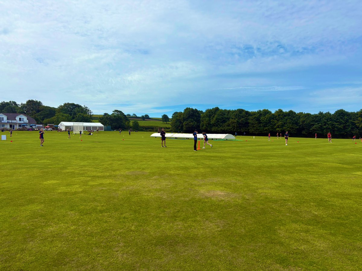 U15 SW Cricket Finals🏏 

Da iawn to our girls on reaching finals day at Vale👏🏻 

We throughly enjoyed our day competing against Cwmtawe, Strade &amp; Bassaleg.

Special thanks to all the umpires and organisers who do a fantastic job with these competitions to make them happen!⭐