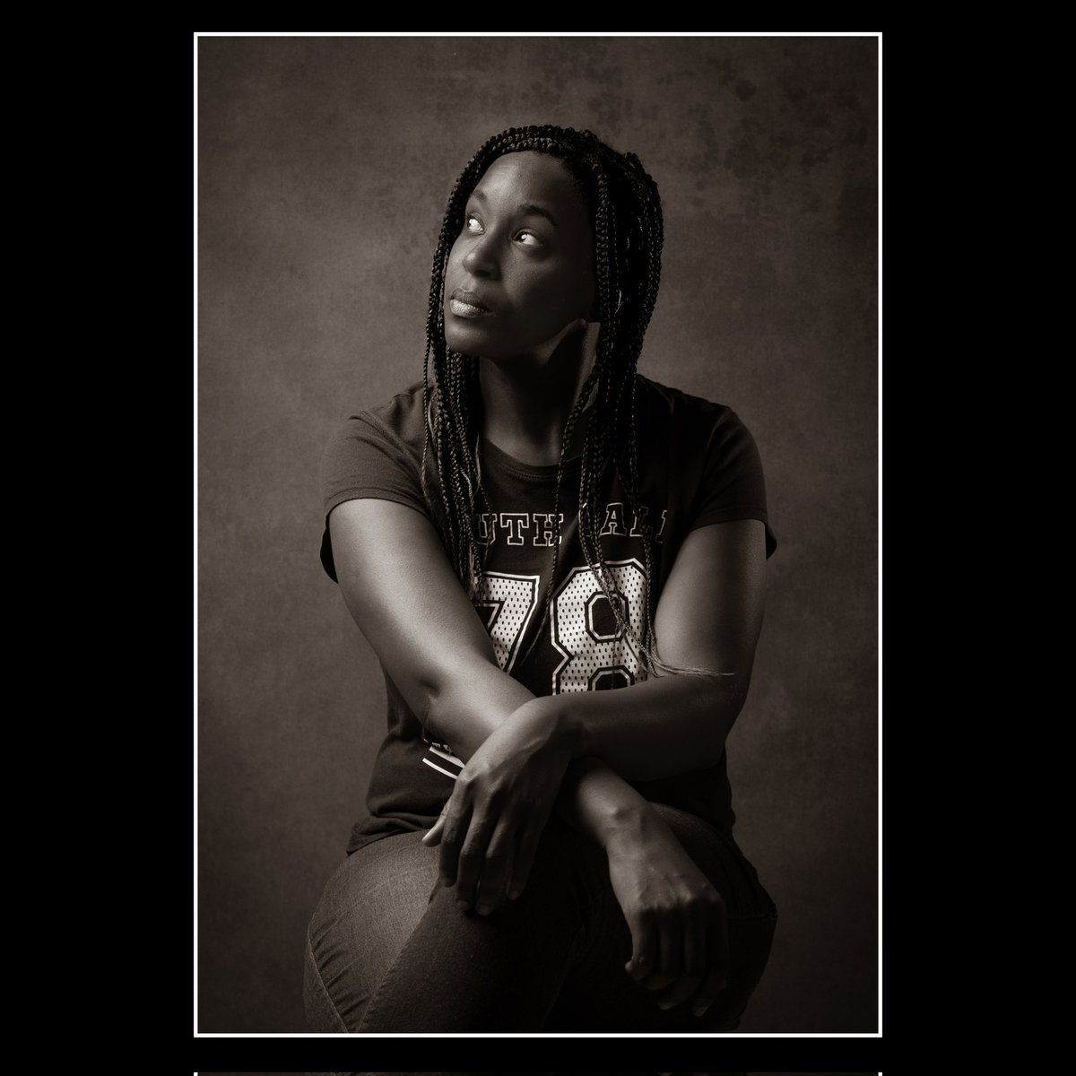 So good to have my lovely friend (and fellow photographer) Natasha in the studio.

Can't decide if I prefer colour or black and white... What do you think?

Thanks for sitting, Tash! 

#studiophotography #PortraitPhotography #StockportPhotographer #cheekbones