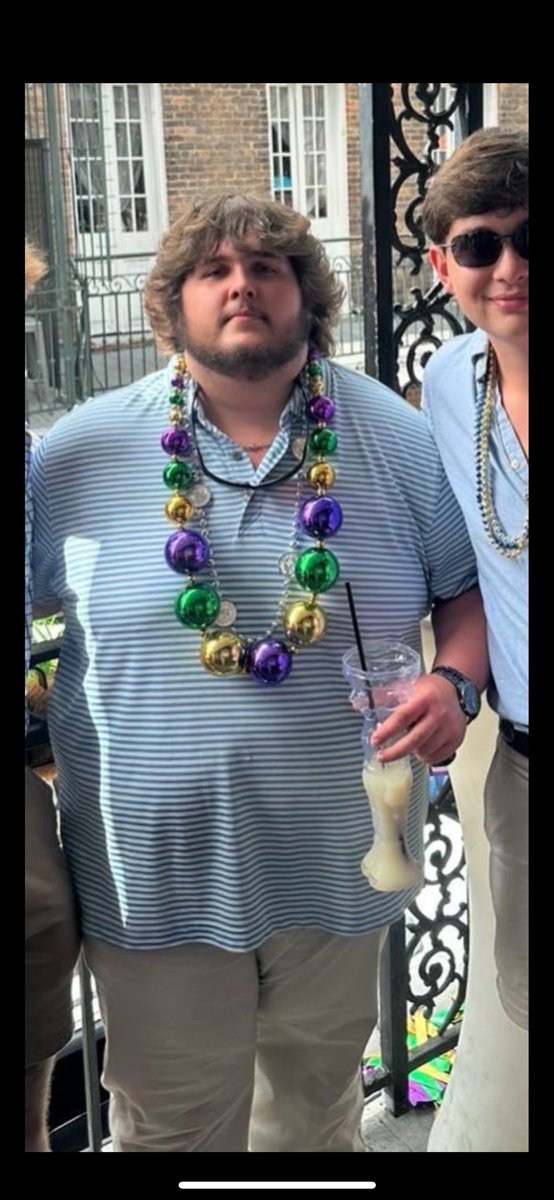 archibaldmagnum's tweet image. You walk into the #PIKE house on bid day and see these two, which one is the pledgemaster??
#lank