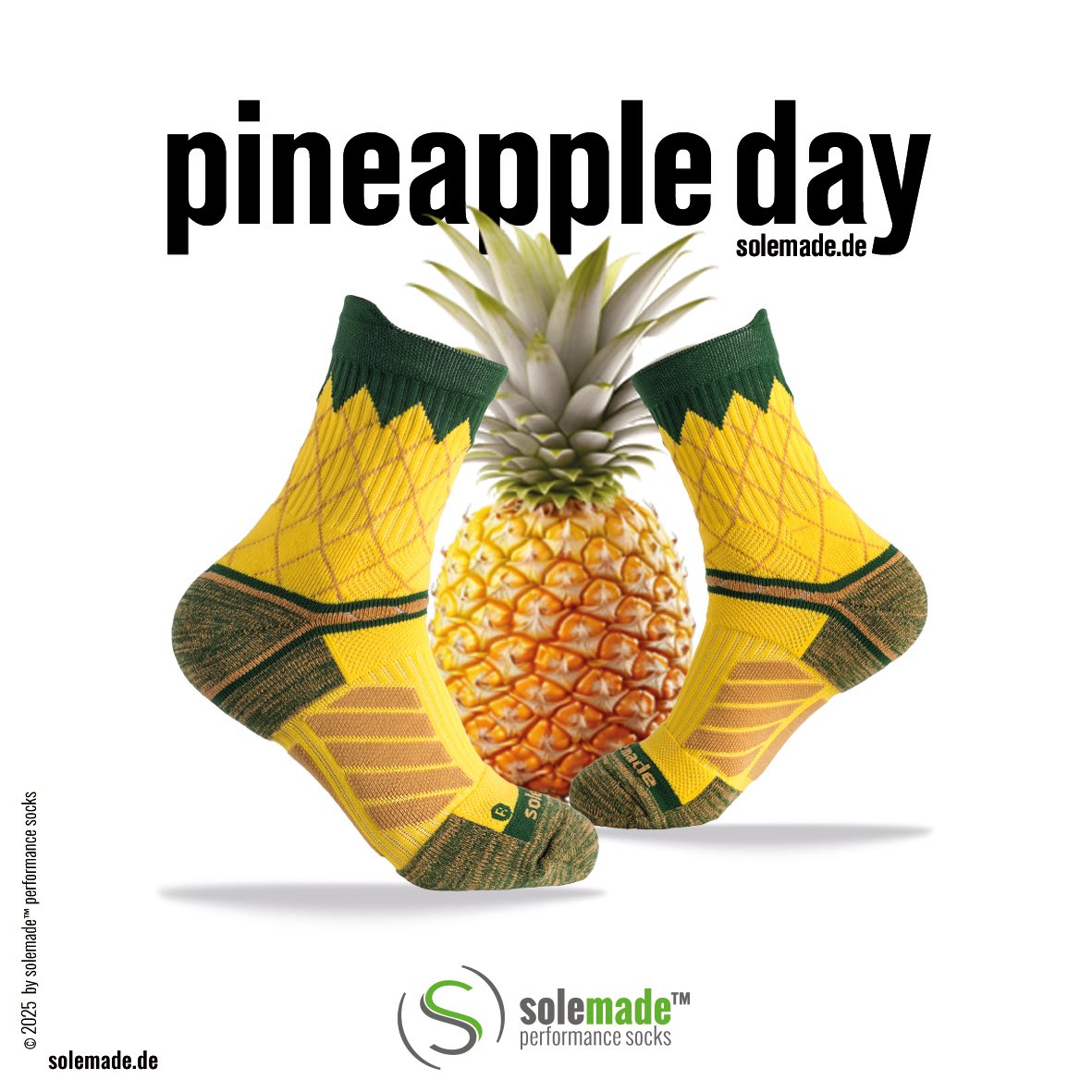 #InternationalPineappleDay - Heute ist Internationale Tag der Ananas, und was wäre da besser als “The Most Comfy Socks“ in unserem Pineapple Design?
 
solemade.de/performance-so…

- - - 
#solemade #mostcomfysocks #gotem #nike #pineapple #pineappleday #pineappleday2025 #gotsocks?