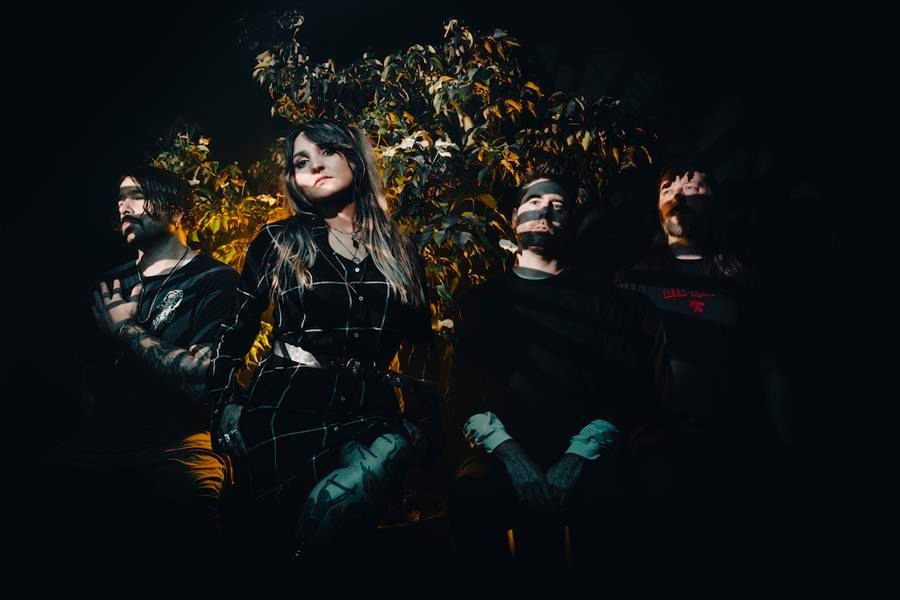 Slow Crush Releases Their New Single “While You Dream Vividly” liveinlimbo.com/2025/06/27/new…