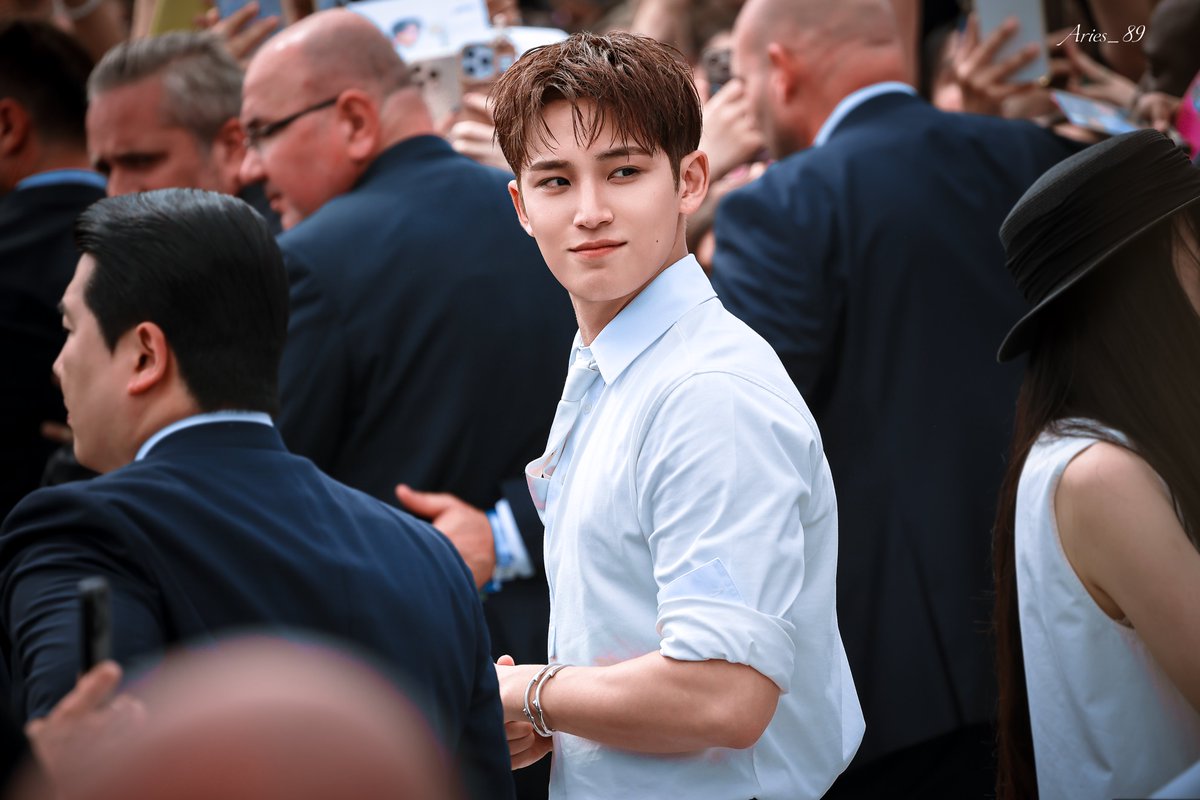 _Aries_1789's tweet image. MINGYU REIGNS DIOR HOMME PFW
#MINGYUxDiorSummer26 #DiorSummer26 
#민규 #MINGYU #세븐틴 #SEVENTEEN

@dior @pledis_17