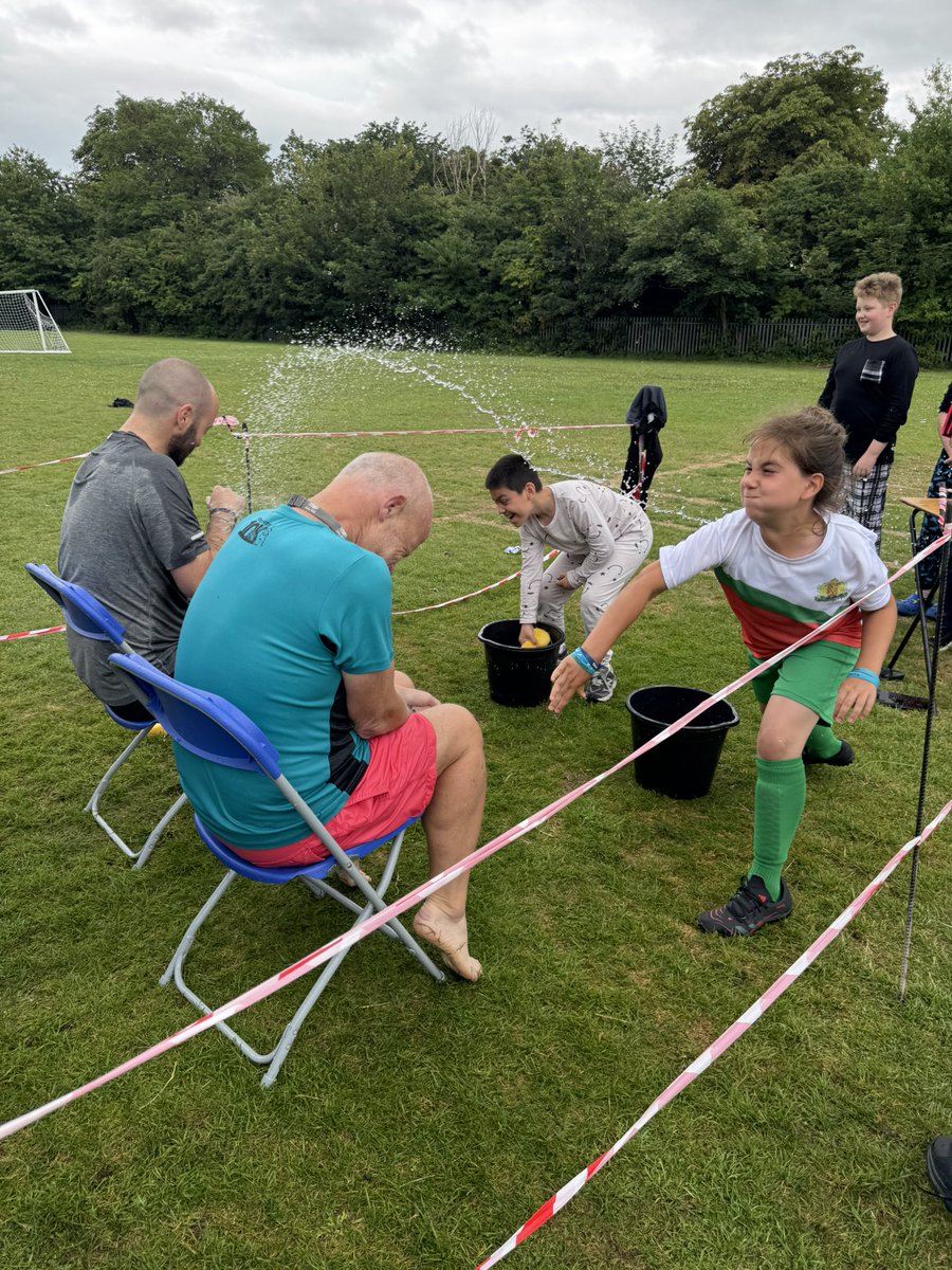 DeePointOberon's tweet photo. Such fun this afternoon soaking Mr Williams &amp; Mr Mulhern! @DeePointPrimary 

Continue donating to our fundraiser here! https://t.co/gWU4GDUzyl https://t.co/Lyf1FySZuT