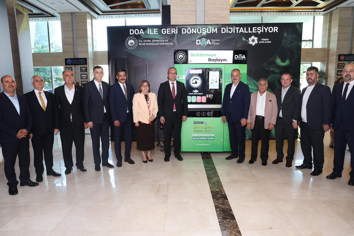 Depozito Yönetim Sistemi #Gaziantep Koordinasyon Toplantısı’nı;

Gaziantep Büyükşehir Belediye Başkanımız Sn. Fatma Şahin (<a href="/FatmaSahin/">Fatma Şahin</a>), Gaziantep Vali Yardımcısı Sn. Sedat Sezik, Türkiye Çevre Ajansı Başkan Yardımcımız Dr. Sn. Zübeyir Dedeoğlu, mülki idare amirleri, ilçe