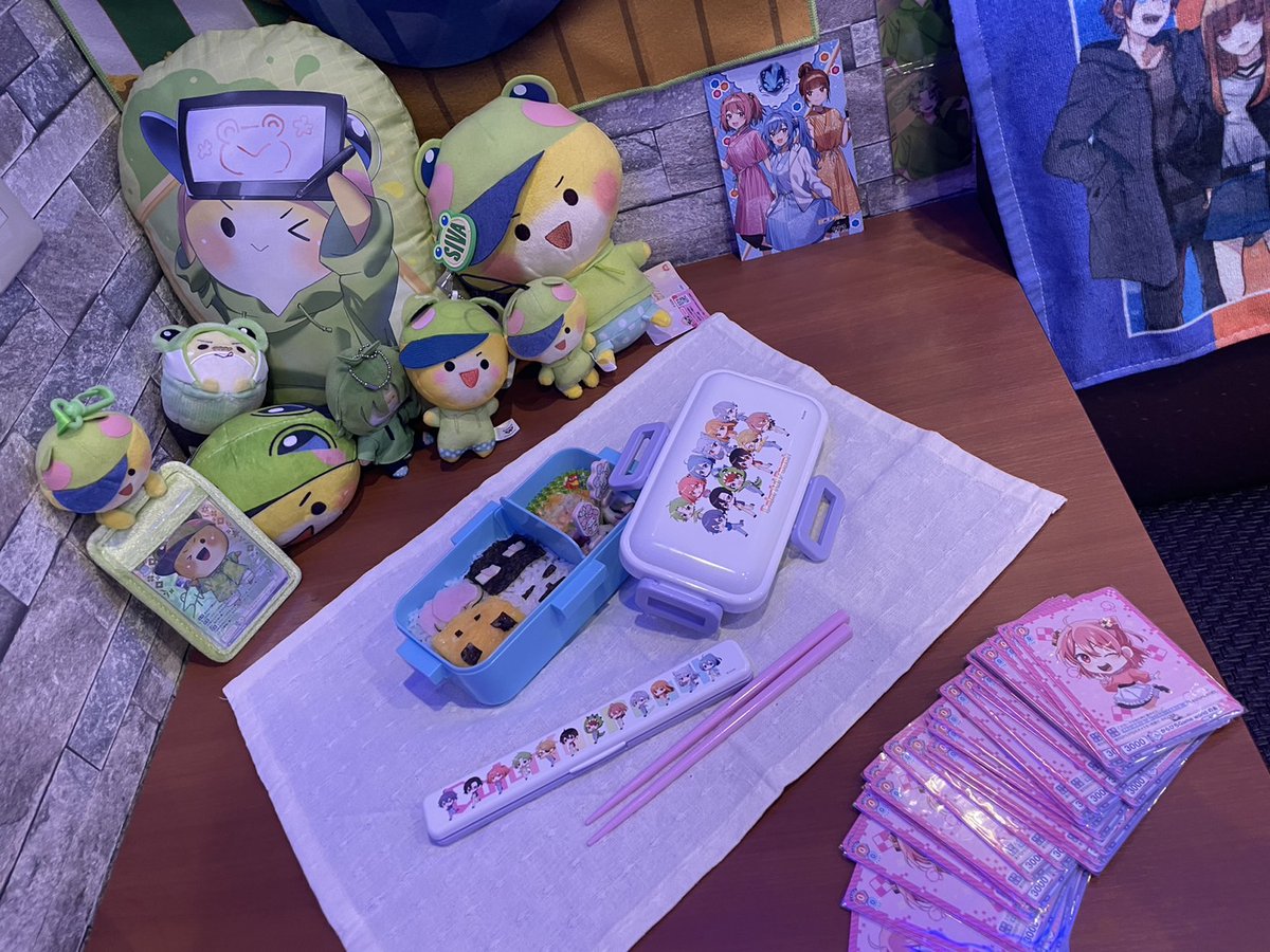 サラダ味のじゃがりこ (@185cmlove) / Posts / X