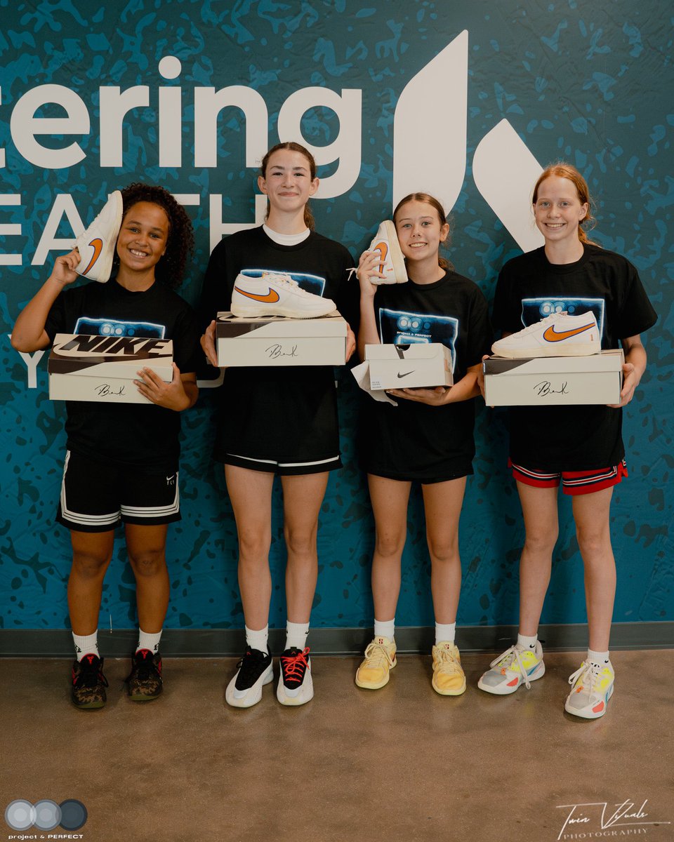 3x3 Champs 🏆 | P&amp;P 2029 Session

Sloan King 
Alexa Bibb
Jessica Pate 
Harper Winter

@shanelaflin <a href="/kpannell_/">Kathlene 🍂</a> <a href="/bballjkey/">Jason Key</a> 
#projectperfect #ladiesexposurefirst