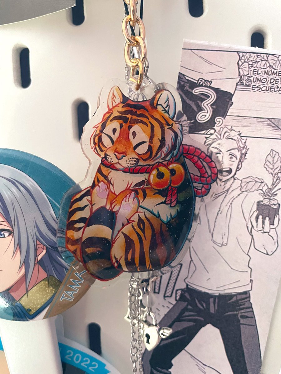 ✨Mawÿ D. Luffy✨ (@mawydluffy) on Twitter photo Ya me ha llegado el pedido que hice a <a href="/ThandaAndStuff/">Yaizasaurus Rex ✨</a> 😍😍 es todo TAN preciooooso 🩷🩷
El tapete es enooorme y hermooooso y los llaveros 🥹🥹💗💗💜💜
Juzguen vosotras mismas! Ya me ha llegado el pedido que hice a <a href="/ThandaAndStuff/">Yaizasaurus Rex ✨</a> 😍😍 es todo TAN preciooooso 🩷🩷
El tapete es enooorme y hermooooso y los llaveros 🥹🥹💗💗💜💜
Juzguen vosotras mismas!