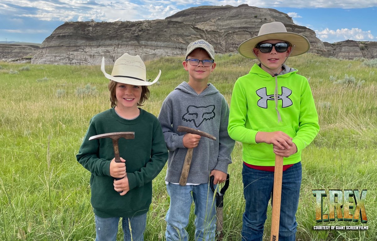sciencemuseum's tweet image. Three kids discovering one of the largest complete T-Rex fossils in North America? It’s more likely than you think… ⛏️
Find out more in our latest roar-some IMAX documentary T-Rex 3D, an epic big-screen adventure delving into the world of history’s most famous dinosaur 🦖
🎟️…