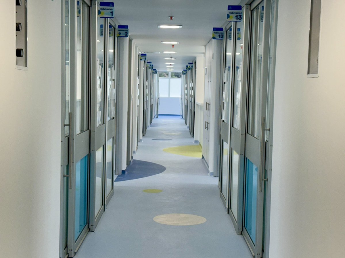 HUVoficial's tweet photo. 🎉 ¡La nueva UCI Pediátrica Ana Frank ya es una realidad!

Un espacio digno y especializado para cuidar a nuestros niños y niñas en el HUV. 👧🏽🧒🏻💙

✅ 13 habitaciones
✅ Tecnología de punta
✅ Atención humanizada
✅ Talento altamente capacitado https://t.co/LzNLiNFBqK
