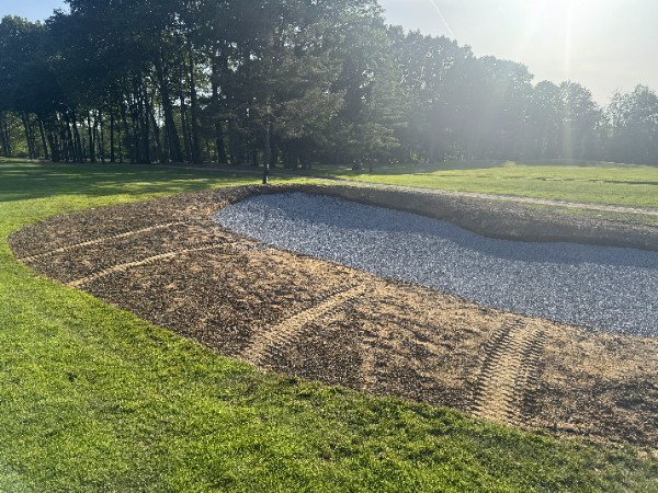 LeyCompany's tweet photo. Town of Colonie is rolling! 🔥
✔️ White bunkers shaped
✔️ Over half the tees laser graded
➡️ Next nine coming up 👊

Keep it up, boys!
#GolfConstruction #LaserGrading #BunkerWork

@ToroGolf @SaratogaSod @Gcbaa @DunningSandGrav  @Billy_Bunker
@GrasslandCorp @ISCOIndustries https://t.co/RlIb6pOSlq