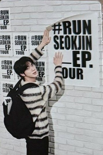 Today is Kim Seokjin's Day!!!💥
Do- Jeon! Run Seokjin!
JIN TOUR TODAY 
#RUNSEOKJIN_epTOUR
#Jin_TOUR
#Jin #방탄소년단진 #진 @bts_twt