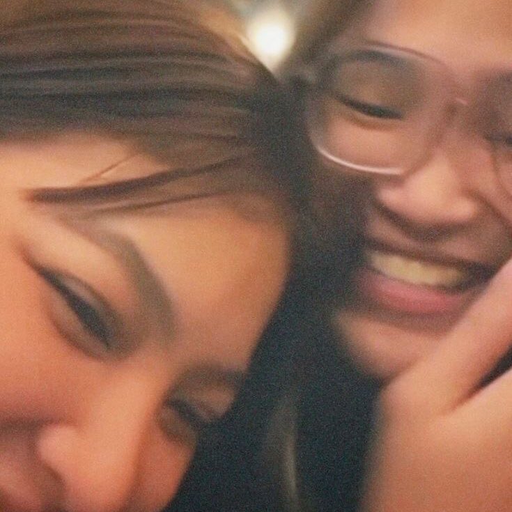 mjyce04's tweet photo. Super happy lang talaga ako sa friendship ng Jholet. Kaya mapapa what if ka nalang din...
At grateful talaga ako kay Jho kasi binigyan niya nga family si Colet dito sa Manila. Sana di magbago, masaya kami at walang magagalit sa kung anuman meron kayo. 💙💚

#JHOLET https://t.co/j1gz9hvu8q