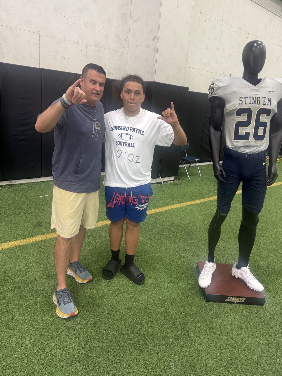 Zachary Smith (@z_1uno) on Twitter photo Had a Great camp at <a href="/HPUFootball/">Howard Payne University Football</a> thank you for having me! <a href="/jttesno/">Justin Tesno</a> <a href="/coachjsam/">Joseph Sam</a> <a href="/WillieCarter34/">Willie Carter ๐๐</a> <a href="/CoachBeJackedUp/">Coach Devon Campbell</a> <a href="/CoachStew06/">Charles A. Steward ๐ค๐พ๐ฆโ๐พ๐๐พโโ๏ธ</a> <a href="/RivalsFriedman/">Adam Friedman</a> <a href="/STATECHAMP_JOE/">Coach Joe</a> <a href="/CoachJMartin56/">Joe Martin</a> <a href="/bowievolfb/">Arlington Bowie Football</a> <a href="/adamgorney/">Adam Gorney</a> #stingem Had a Great camp at <a href="/HPUFootball/">Howard Payne University Football</a> thank you for having me! <a href="/jttesno/">Justin Tesno</a> <a href="/coachjsam/">Joseph Sam</a> <a href="/WillieCarter34/">Willie Carter ๐๐</a> <a href="/CoachBeJackedUp/">Coach Devon Campbell</a> <a href="/CoachStew06/">Charles A. Steward ๐ค๐พ๐ฆโ๐พ๐๐พโโ๏ธ</a> <a href="/RivalsFriedman/">Adam Friedman</a> <a href="/STATECHAMP_JOE/">Coach Joe</a> <a href="/CoachJMartin56/">Joe Martin</a> <a href="/bowievolfb/">Arlington Bowie Football</a> <a href="/adamgorney/">Adam Gorney</a> #stingem