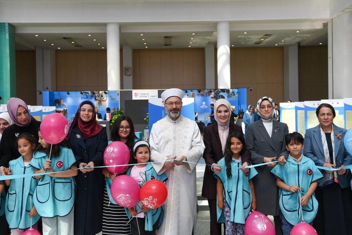 Türkiye Diyanet Vakfı tweet media