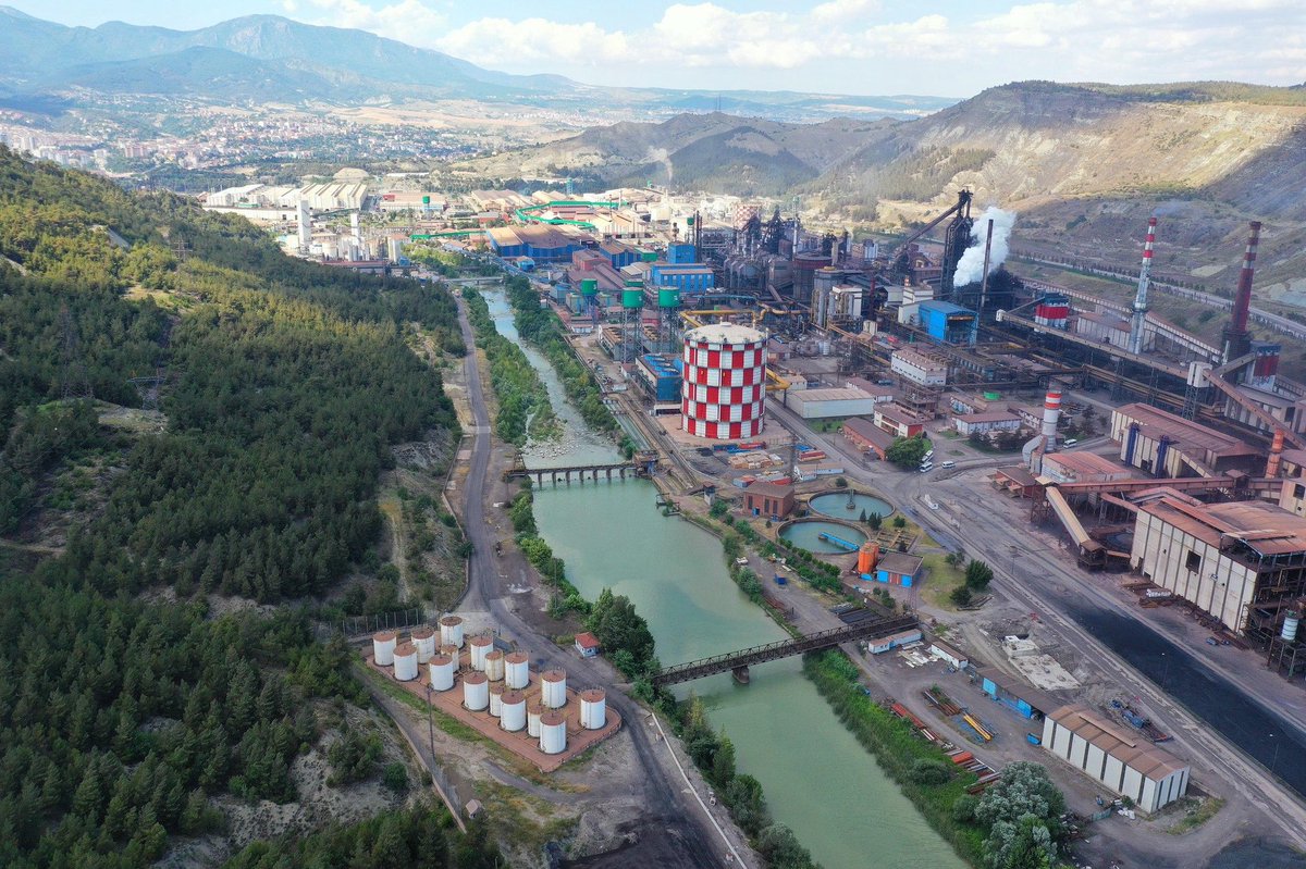 🚀 Katma Değeri Yüksek Çelik Üretiminde Yeni Bir Adım.

KARDEMİR olarak çelik sektöründeki rekabet gücümüzü artıracak  bir yatırımı daha hayata geçirdik.

2. Vakum Tesisimizin sıcak testlerine 27.05.2025 itibarıyla başlanmış ve tesis başarıyla devreye alınmıştır.

🔧 Yıllık