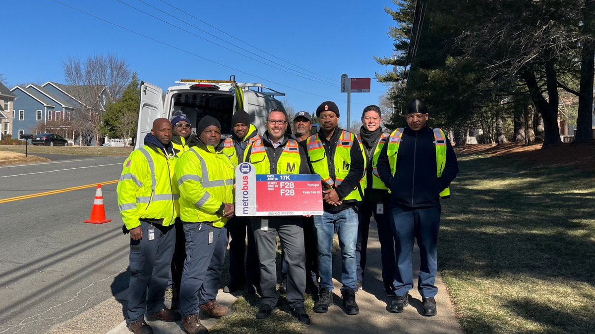 DDOTDC's tweet photo. The #BetterBus network is rolling out today!
@wmata is leading the way, and @DDOTDC is proud to support efforts to improve bus service across the #District.

For info on new routes &amp; schedules, call 202-GO-METRO or visit 🔗 https://t.co/qXSsWg08IQ. https://t.co/IsfFcSAFEc