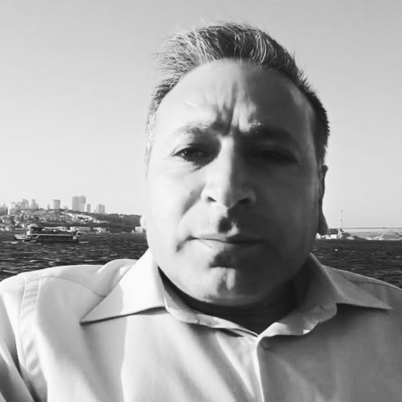 Aynı gün, iki kıymetli yol arkadaşımızı kaybettik… Çok üzgünüm.

BJK Engelli Spor Kulübü Kurucu Başkanı Erdem Göksel ve Türkiye Sakatlar Derneği’nin emektarı Atilla Uzun, engelli mücadelesine büyük katkılar sundular.

Azimleriyle, adanmışlıklarıyla iz bıraktılar.

Her iki