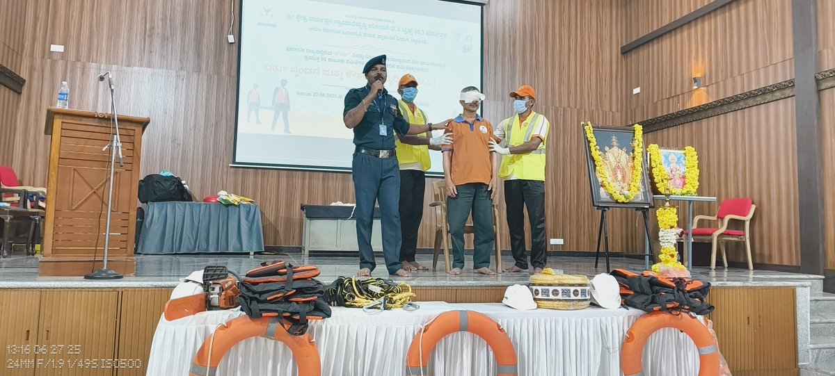 10NDRF's tweet photo. #Disaster_Preparedness
Empowering youth with life saving skills.
🔶 Community Awareness program.
🔶At Beltangad-vill, Ujjare Dharamshala, Dakshina Kannad-dist (KA).
🔶Total 325 Regional trg.volinters and others benefited.
#BePrepared   
@NDRFHQ
@ANI
@PIB_India
@skdrdpofficial https://t.co/ae4CkgT9v6