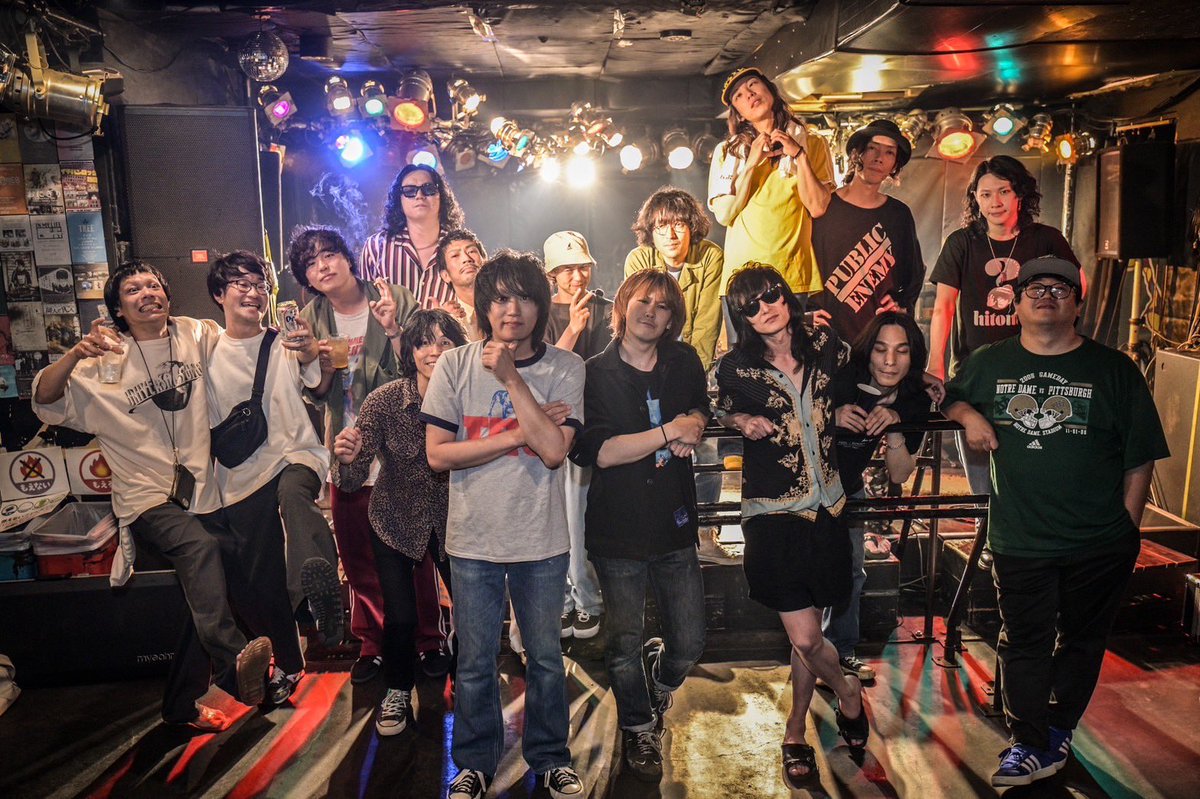 新宿Marble presents「rocknomukougawa」
共演の
SULLIVAN's FUN CLUB
the myeahns

沢山のご来場ありがとうございました‼︎
暑くアツいライブハウスが最高でした！