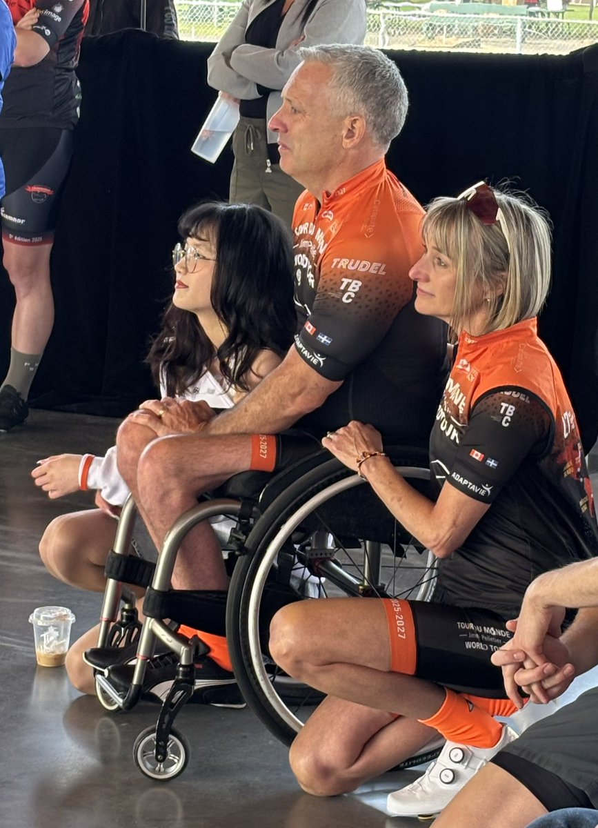 PierrePaulHus's tweet image. J’ai participé ce matin, avec une certaine émotion, au départ de la @randonneejp qui coïncide avec le début de la tournée mondiale de Jimmy Pelletier. Jimmy fera le tour du monde en parcourant 40 000 kilomètres sur son vélo adapté. Sa conjointe Manon Bélanger l’accompagnera pour…