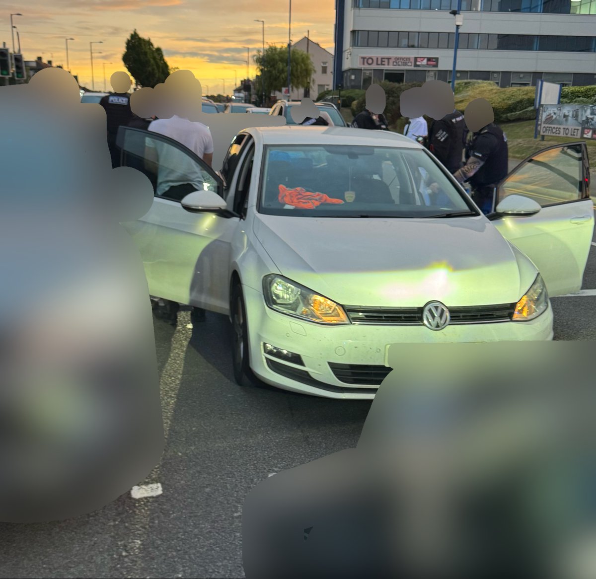 Trafficwmp's tweet image. #RoadCrimeTeam officers stopped this car in Quinton after the occupants had reportedly been involved in a distraction burglary of a vulnerable person in the West Mercia Police area a short time earlier. The car was stopped using tactics & all 5 occupants were arrested. @OPUWorcs