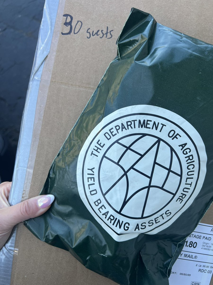 ceej ๐ธ๐ผ๐ฆ (@ceejifi) on Twitter photo if you're going to cannes you should get a hat from <a href="/BobbyThakkar/">Bobby Thakkar</a> and be a yield farmer with me if you're going to cannes you should get a hat from <a href="/BobbyThakkar/">Bobby Thakkar</a> and be a yield farmer with me