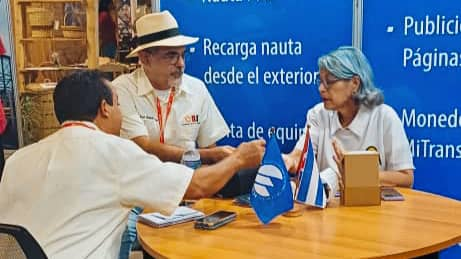 ETECSA_Cuba's tweet photo. Tras productivas jornadas de trabajo 🧑‍💻 hoy culmina #Expocaribe 2⃣0⃣2⃣5⃣.
Firmas 🖊️ de convenios y cartas de intención, rondas de negocios 🤝, concursos participativos y más, caracterizaron nuestra presencia este año en la feria 🥰.
#EtecsaConCuba 🇨🇺 https://t.co/a4kJNw2o00