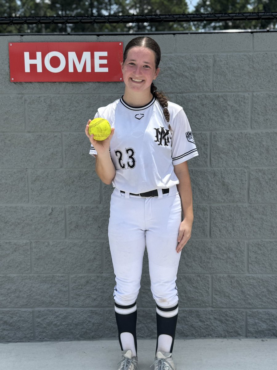 AM09Chapman's tweet image. Game 2 - @MaddieP_SB2027 throws a perfect game with 9 Ks. 

@brennacasey75 hits a Grand Slam - her 2nd Home Run of the day.

Mercados 9 - 0

@DCEliteSoftball @CoachKayChap @coachmmcguire