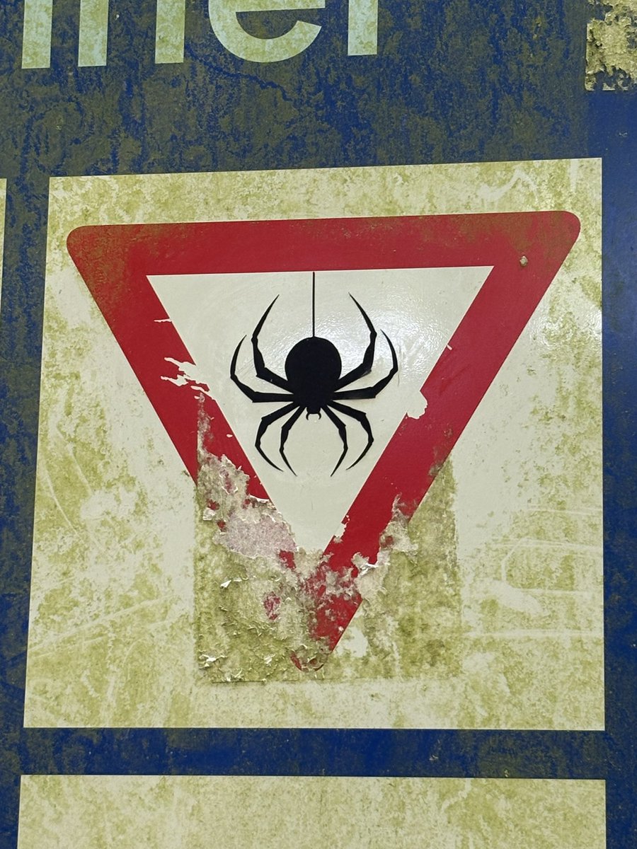 ffffangio's tweet photo. @CanalRiverTrust Oh yes - but the warning signs in the tunnels a bit further on are more of a worry… https://t.co/Y5fJf0VCx1