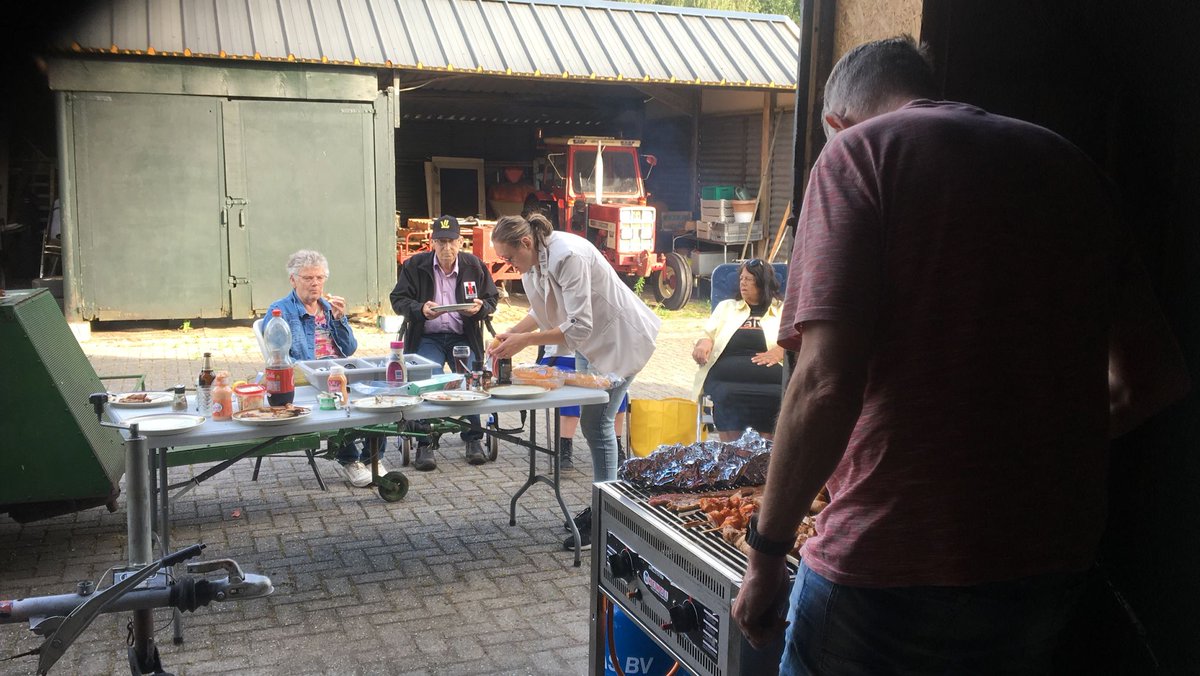 PI4CQ's tweet image. BBQ time PI4CQ.