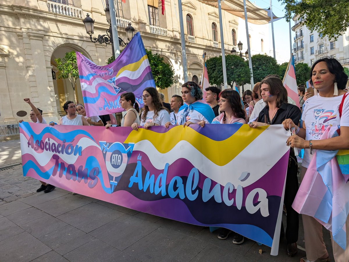 Comienza la 🏳️‍⚧️ 𝗠𝗔𝗥𝗖𝗛𝗔 𝗧𝗥𝗔𝗡𝗦
Ni un paso atrás frente al odio, derecho a existir con las mismas oportunidades!! 
#FrenteAlOdioLevantaT 🔥🏳️‍⚧️
