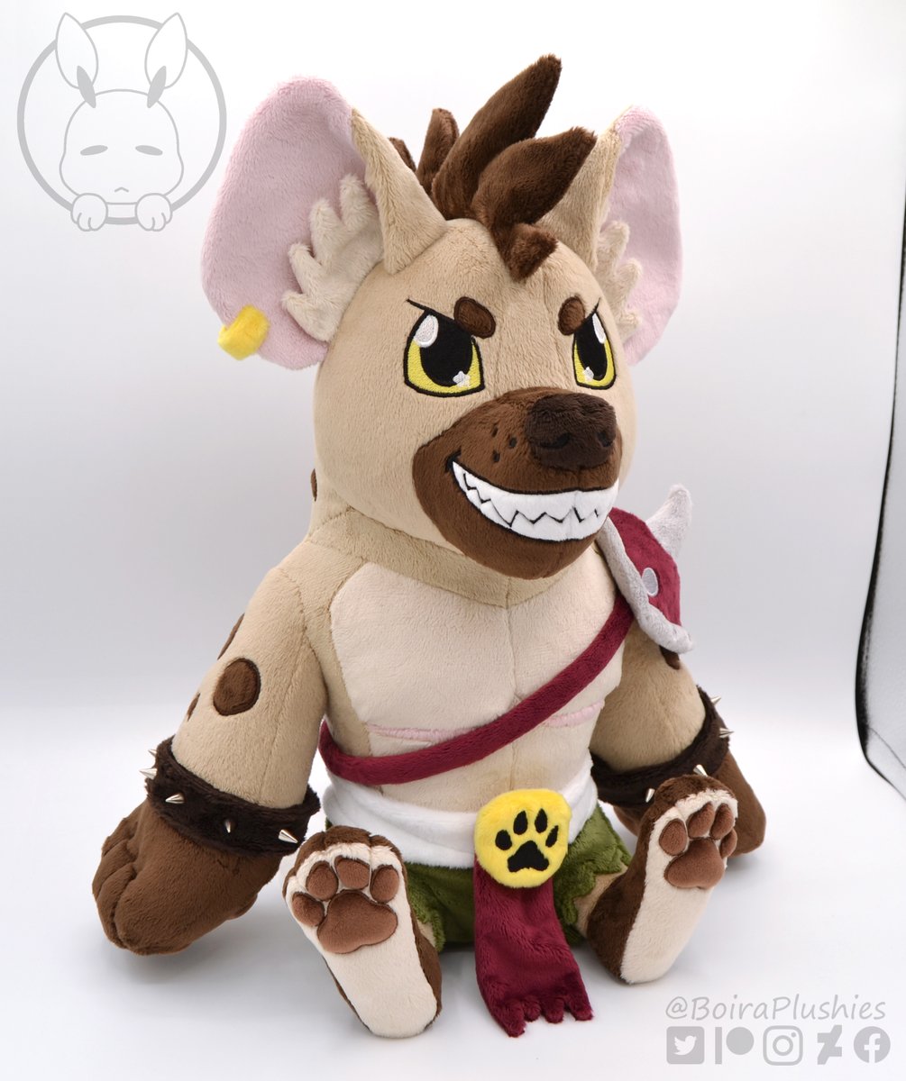 BoiraPlushies's tweet image. Our proud and mischievous Gnoll is ready for the party! 🐾🗡️
🪡 New pattern for patrons this month