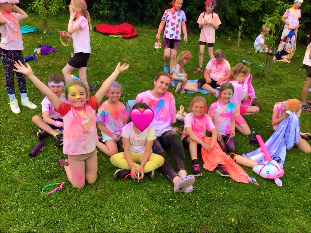 GaytonPrimary's tweet photo. We had SO much fun this afternoon for our first ever colour run! Thank you those who organised @GaytonPta 🩷��️🧡💛💚🩵💙💜 https://t.co/nDcRiEk1pw