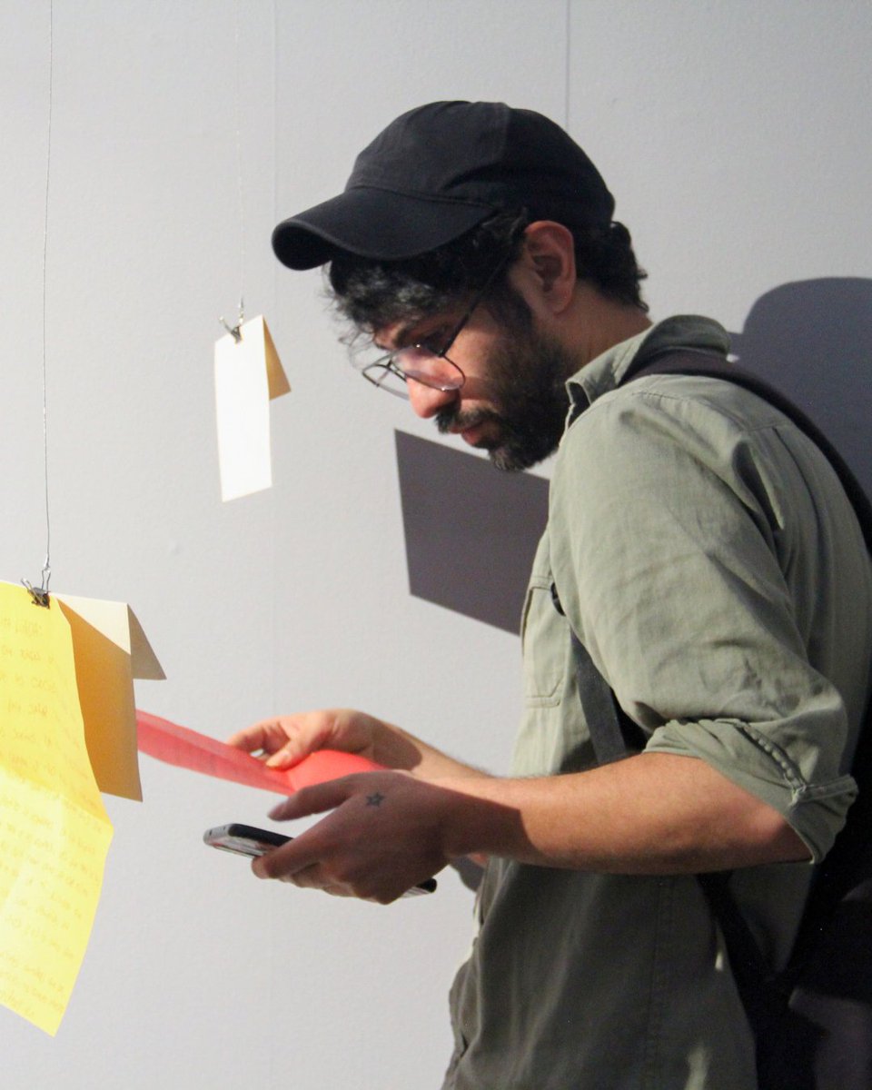 museonacionalco's tweet photo. 👉 Les invitamos a recorrer esta exposición y a leer o escribir una carta que lleve un rayo de luz en medio de la oscuridad.
🗓️ Abierta hasta agosto, 2025.
🕑 De 9:00 a. m. a 5:00 p. m.
📍 Sala 5, Talleres del Panóptico del Museo
#CorrespondenciasMNC #VocesTrans https://t.co/0g6XcRZUNq
