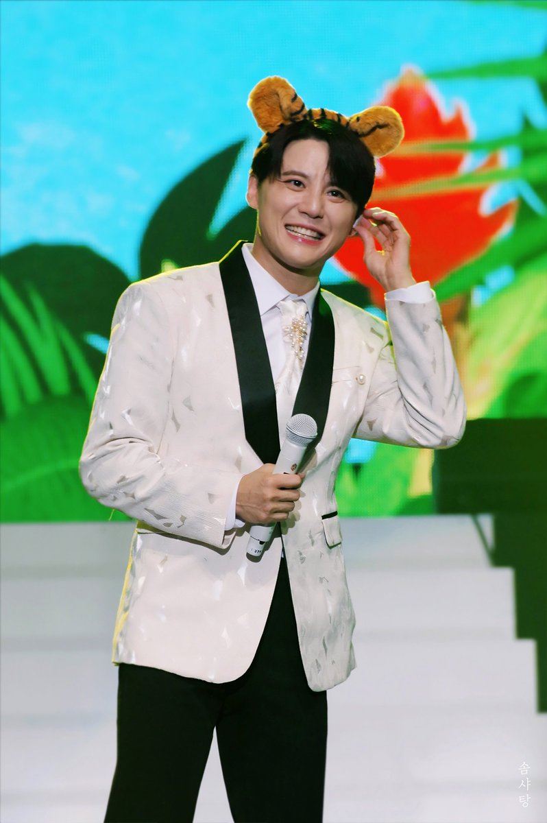 #250627_PALMTREEISLAND 
3rd GALA CONCERT🌴 #김준수 
샤랑이 8ㅅ8!!!!!!! 🐯🫶🏻