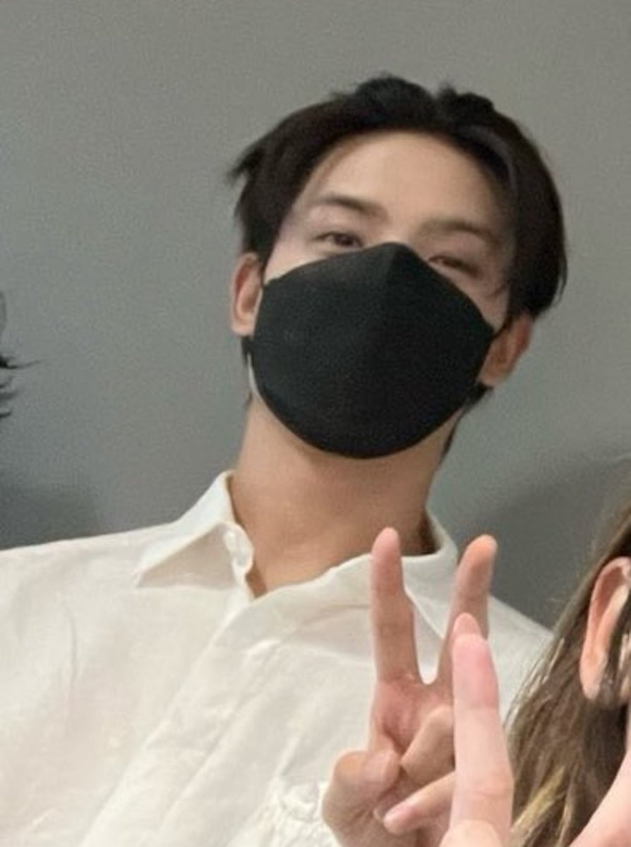 นั่งวินไปเรียนแบบมอมๆ คุณหนูขับบีเอ็มตากแอร์เย็นๆ อย่าเข้าใกล้ผมเลยครับ