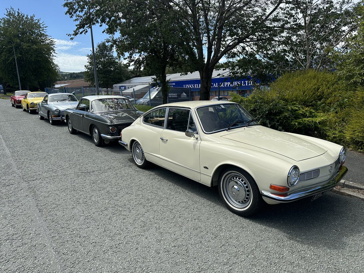 elecclassiccars's tweet image. Lovely to welcome the @kgocgb for a tour of the factory today. So many beautiful cars. 😍 #karmannghia